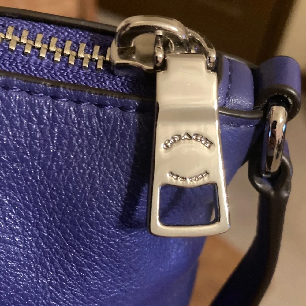 Coach Mini Kelsey Crossbody Stachel Purse Like New! - Picture 5 of 11